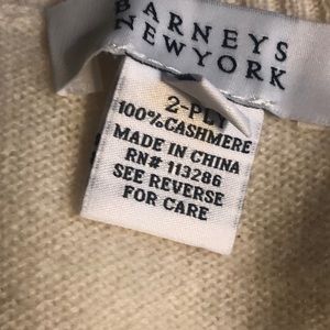 Cashmere 2-ply Barney’s NewYork off white beautiful and soft size L